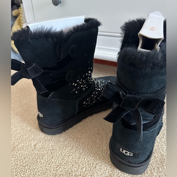 UGG Classic Galaxy Bling short boot - Picture 3 of 3